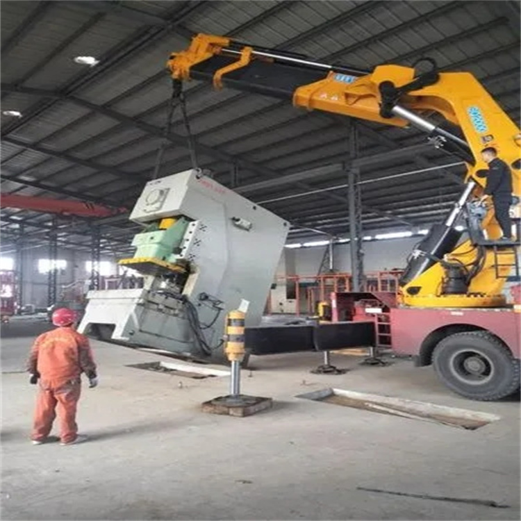 淮南田家庵80吨折臂吊车出租附近电话